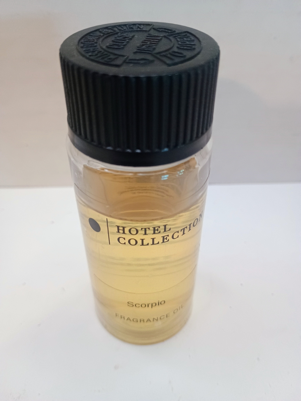 Hotel Collection Fragrance Oil - Clear Amber Bottle with Black Cap